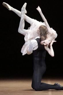 Ballet: Bolshoï - Die Kameliendame - 2018 The movie poster of Ballet: Bolshoï - Die Kameliendame - 2018